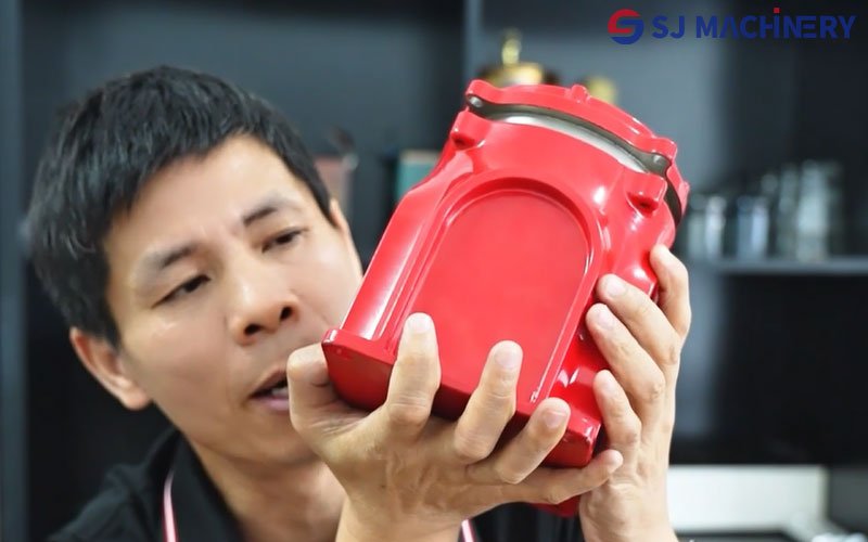 Precision-Casting-Technology-for-4kg-Municipal-Sound-and-Light-Alarms-2